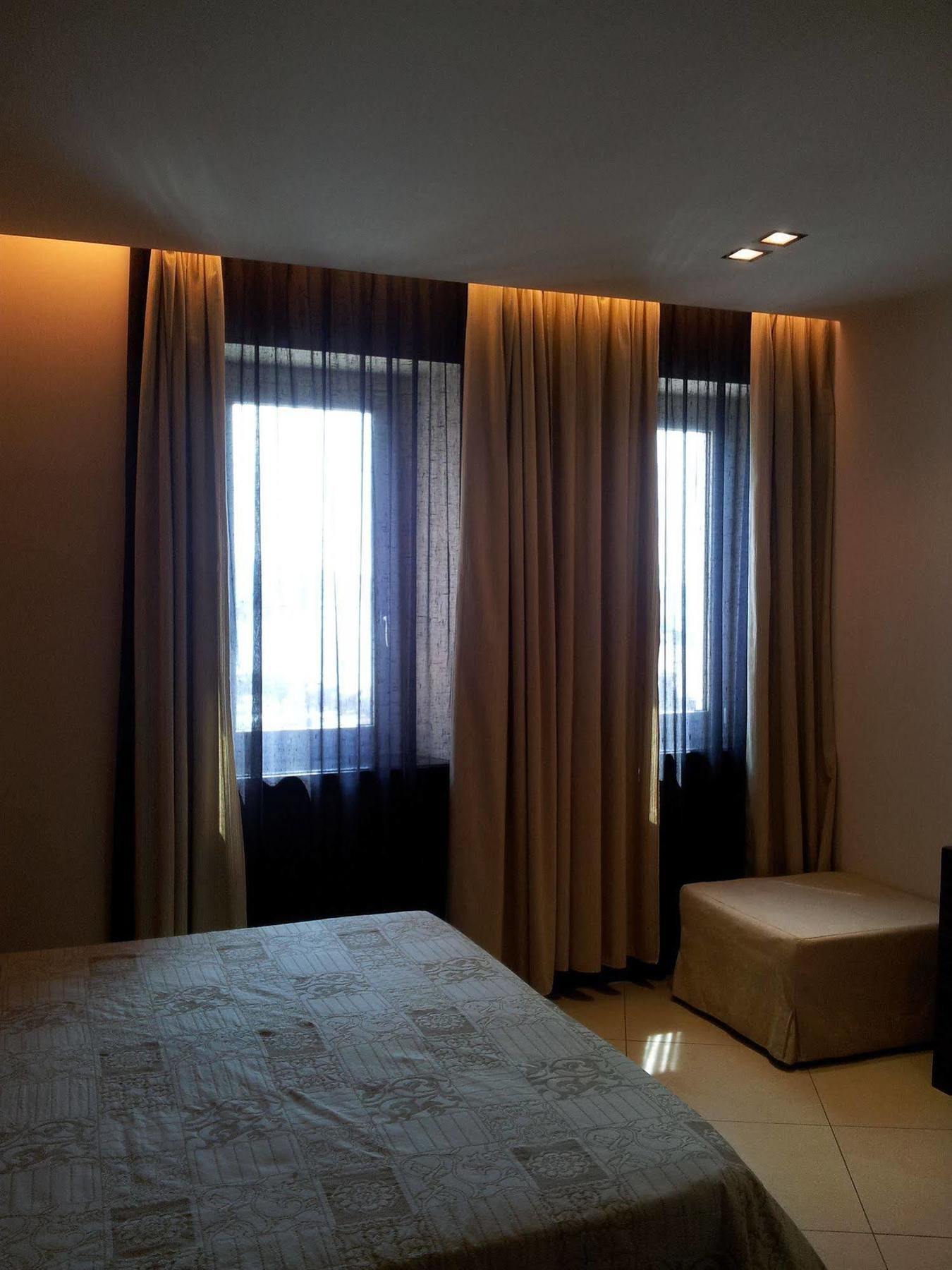 Hotel Excelsior Ла-Маддалена Екстер'єр фото