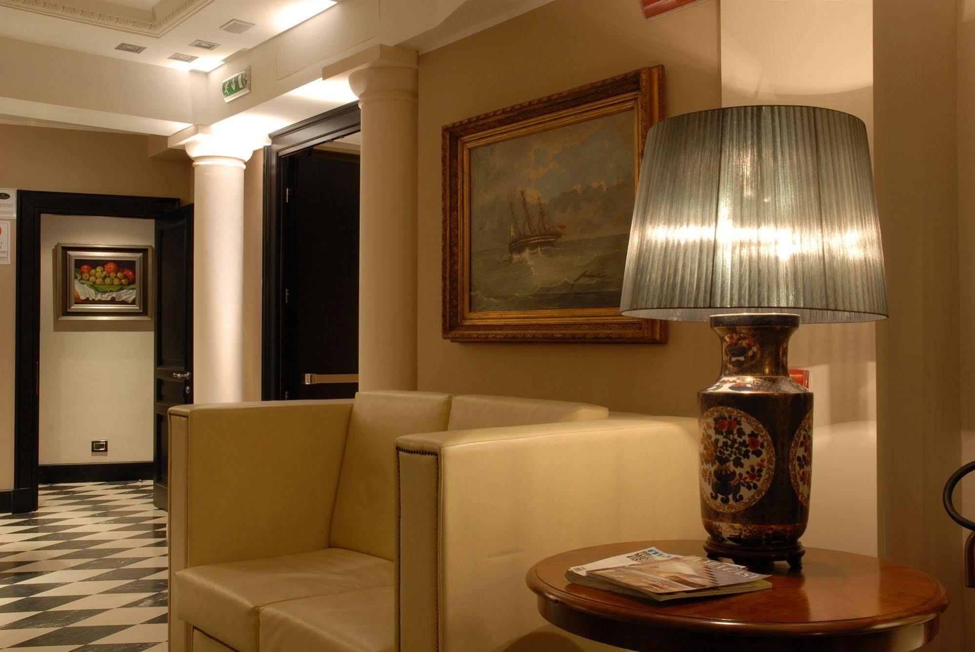 Hotel Excelsior Ла-Маддалена Екстер'єр фото
